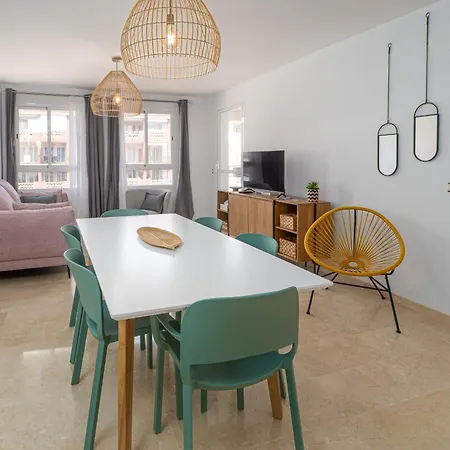 Amphora 2372 Cozy Apartment